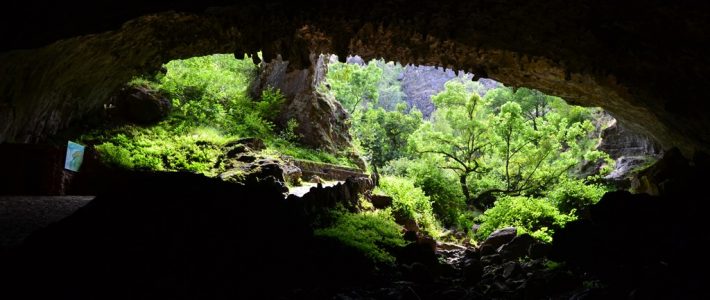Cueva de Valporquero Cueva de Valporquero